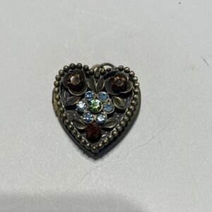 Vintage Heart Pendant with Floral Design